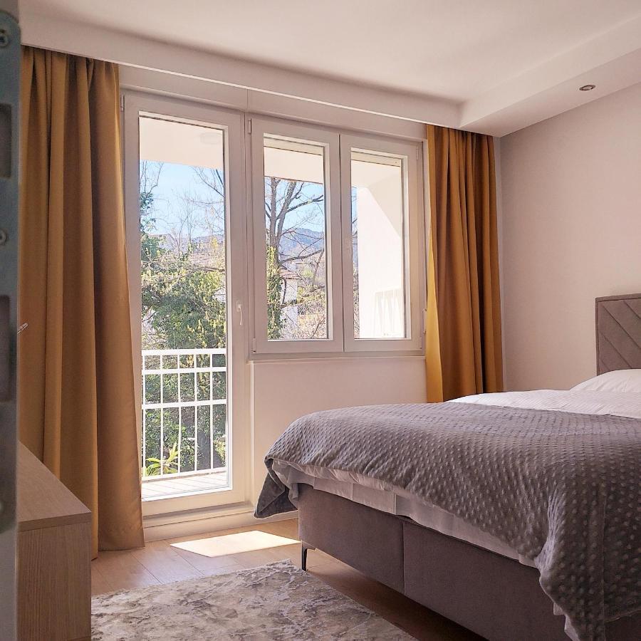 Neyla Apartment *